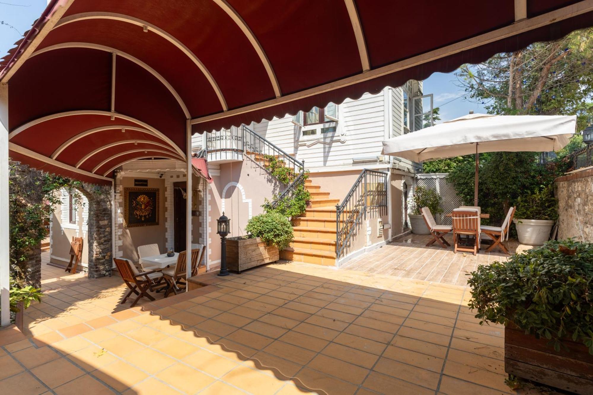 Sakine Hanim Mansion Istanbul Exterior photo